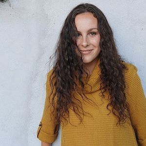 Meet your Posher, Jolie